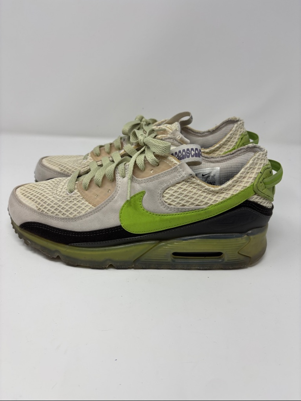 Nike | Sneakers in Lime Green, Cream & Black terrascape 10 DM0033-001 - Picture 4 of 9